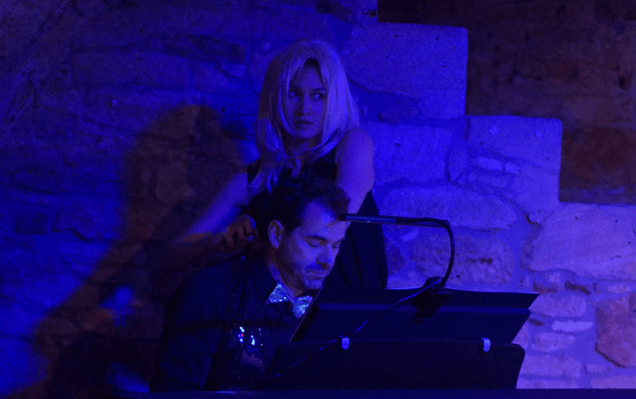 LOLA BLAU Agnes Decker c Alexander Gonschior