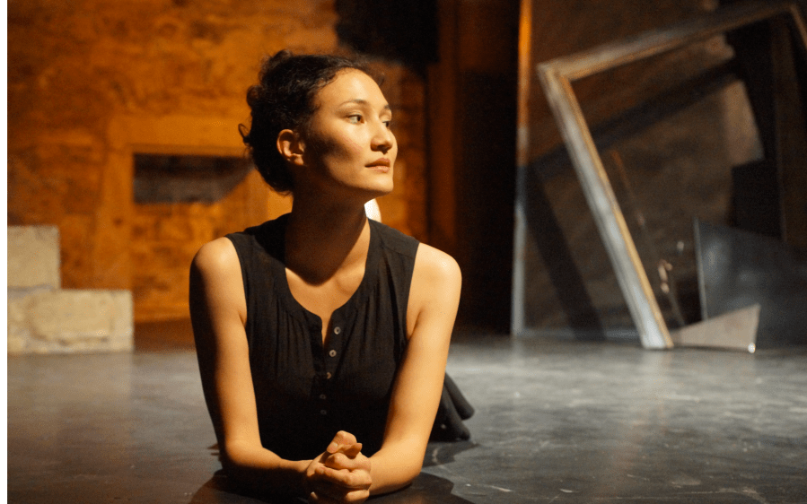 LOLA BLAU Agnes Decker